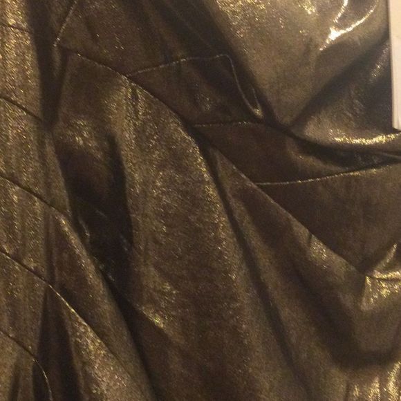 Sussana One- Shoulder Assimetrical Metallic Silk - Picture 6 of 12